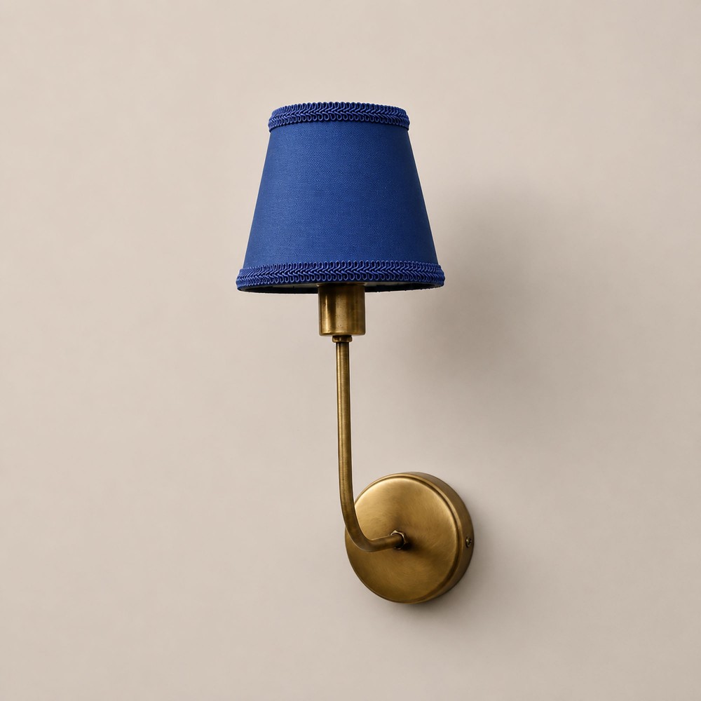 Timeless Glow gece mavisi kumaş başlıklı vintage pirinç duvar apliği dekoratif aplik modeli